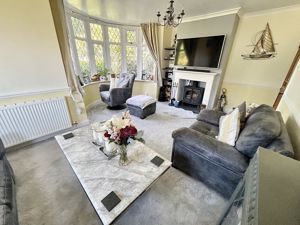 Lounge- click for photo gallery